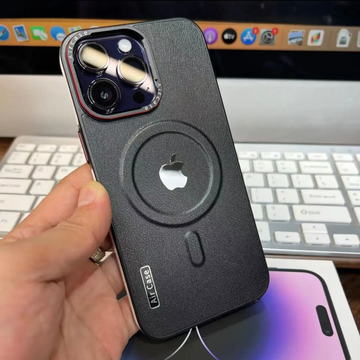 Магнітний чохол Apple 15-12 Lens у металевій рамі з простою шкіряною текстурою