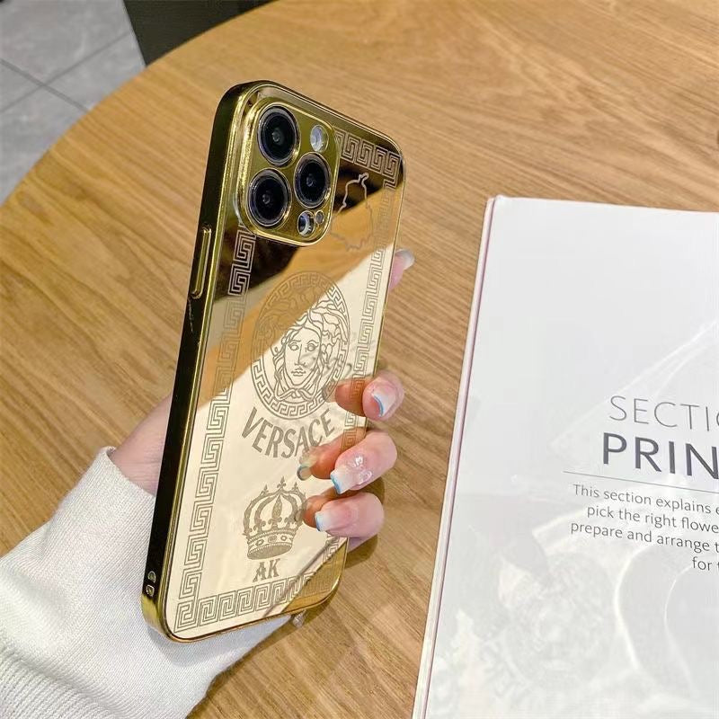 Gold trendy brand iPhone 15-7 case. High-end full-cover anti-fall personality